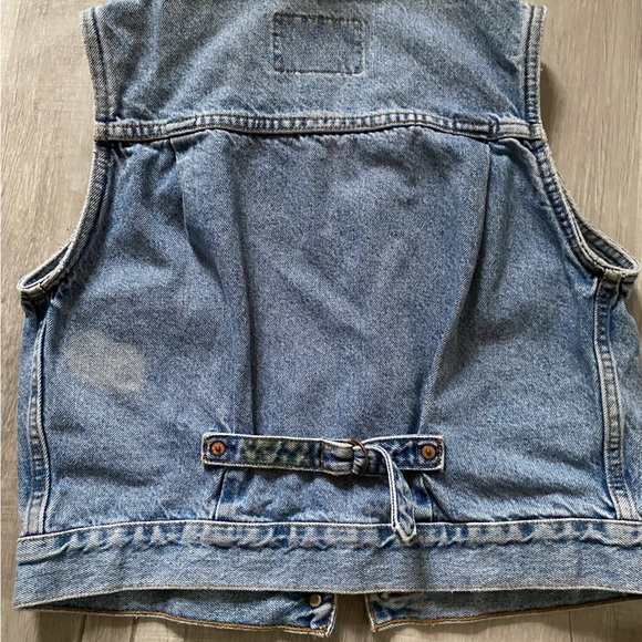 Levi's Denim Vest - Picture 4 of 7